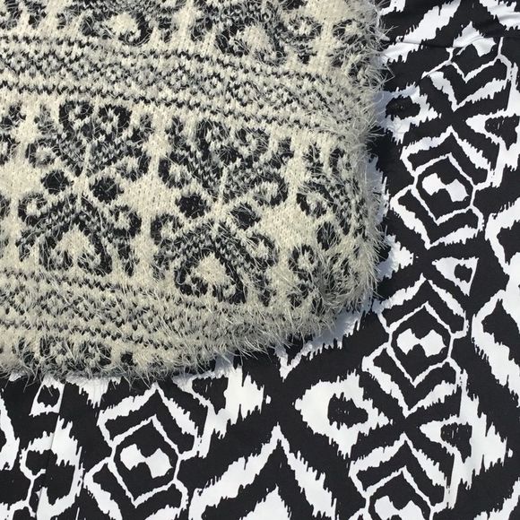 Like NEW Cirana Eyelash Aztec Design Cardigan - Picture 8 of 8